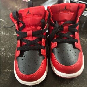 Jordan 1 Mid Red and Black Nike Shoes size 8c